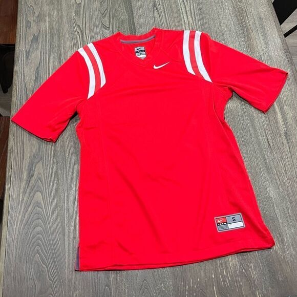 NWOT Nike Team Jersey Raglan Short Sleeve V-Neck Swoosh Logo Print Red White S - Picture 1 of 6